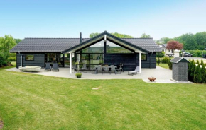 Gorgeous Home In Haderslev With Wifi